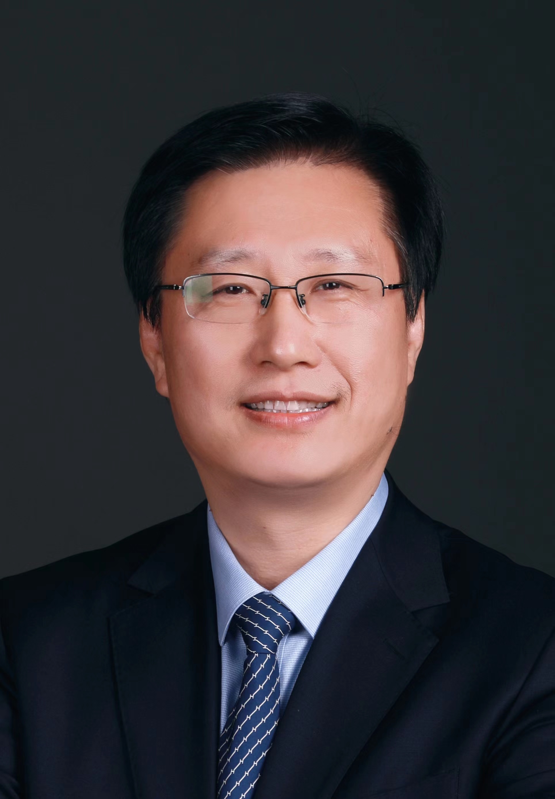 李军